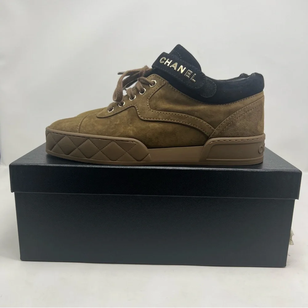 Chanel Suede Logo Strap Low Top Sneakers Size 41.5 / 10.5 NEW WITH BOX - Picture 13 of 16
